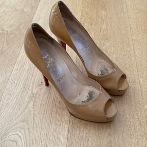 Christian Louboutin Stiletto Pumps Patent Size 40.5 Camel Brown